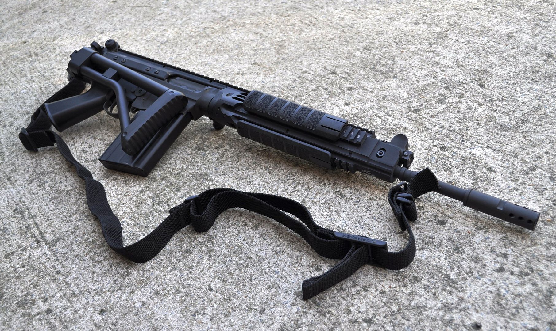 SOLD 18" DSA SA58 Para FAL w/ mags & accessories